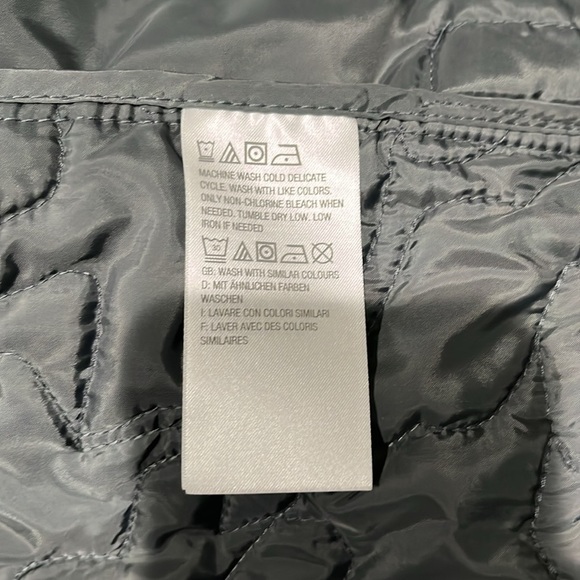 Isaac Mizrahi Live jacket size large black camo - Picture 5 of 6